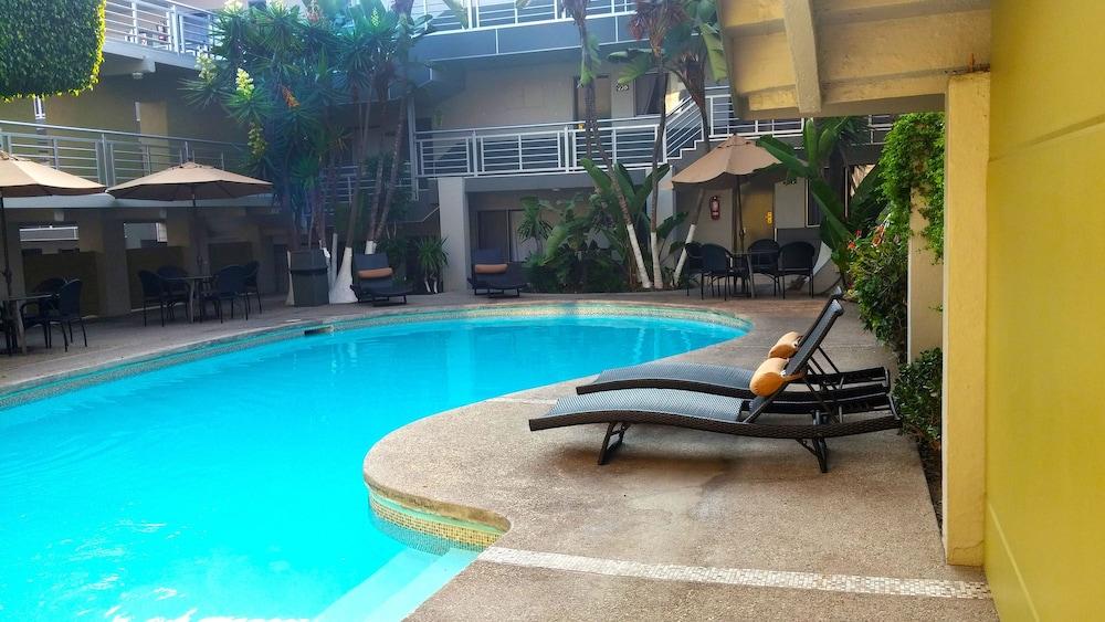 Baja Inn Hoteles La Mesa ティファナ エクステリア 写真