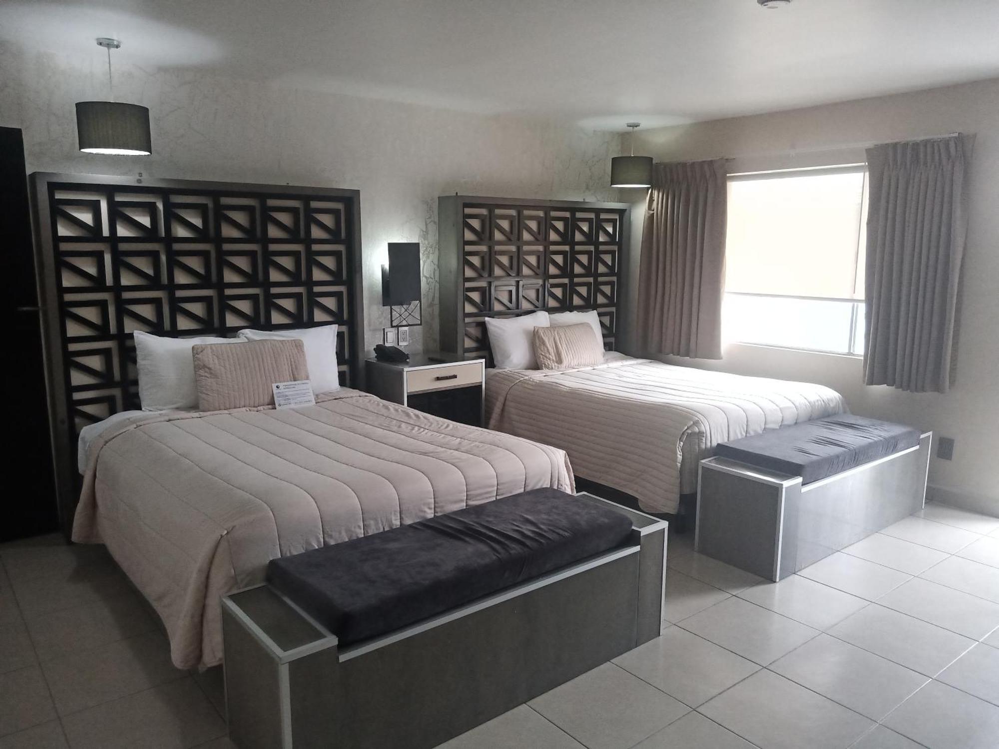 Baja Inn Hoteles La Mesa ティファナ エクステリア 写真
